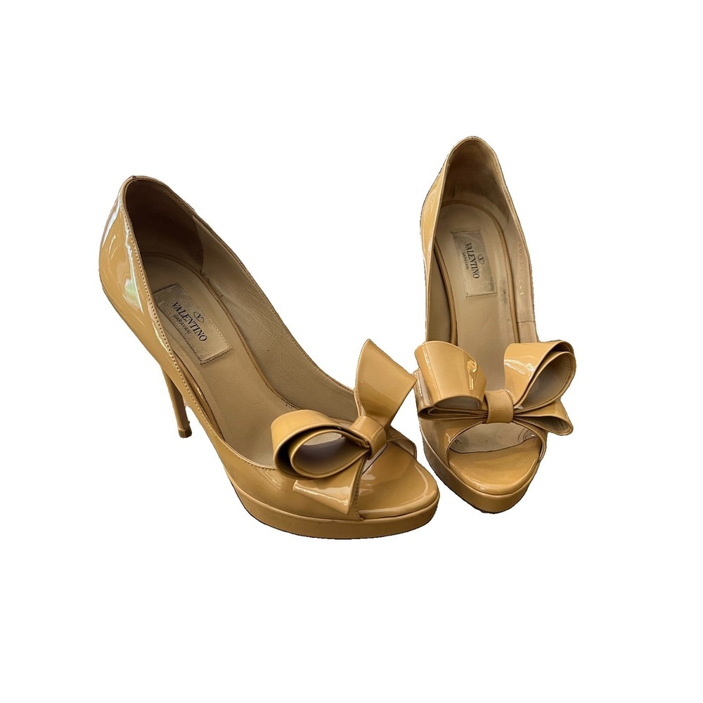Valentino Nude Beige Patent Leather Peep Toe Bow Heels Size 6 36.5 Italy